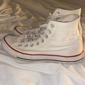 Men’s white converse